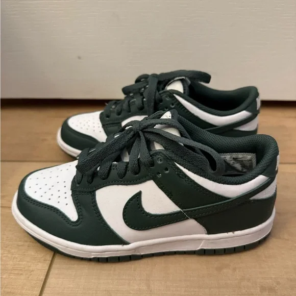 Women Nike Pandas size 35.5 or kids 3.5Y Nike Green and White Sneakers for Kids - Picture 3 of 6